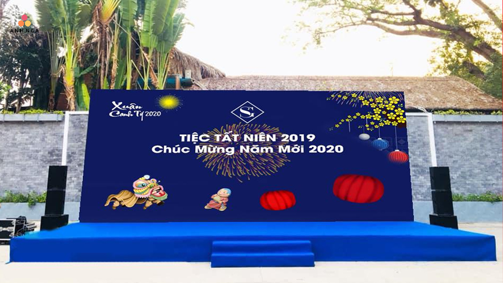 Trang trí sân khấu tiệc tất niên