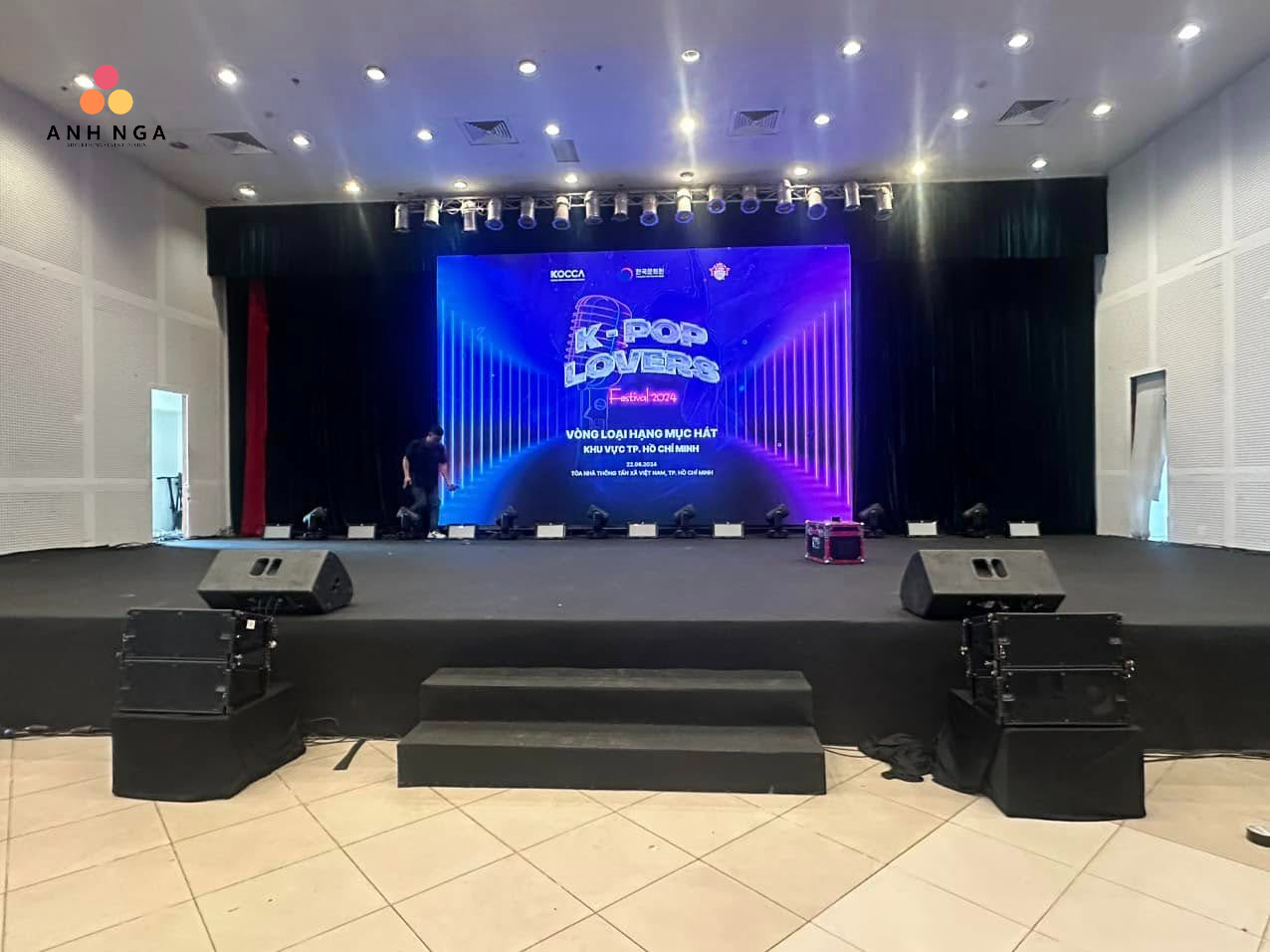 Thi công, dựng sân khấu, âm thanh ánh sáng, set up bàn ghế