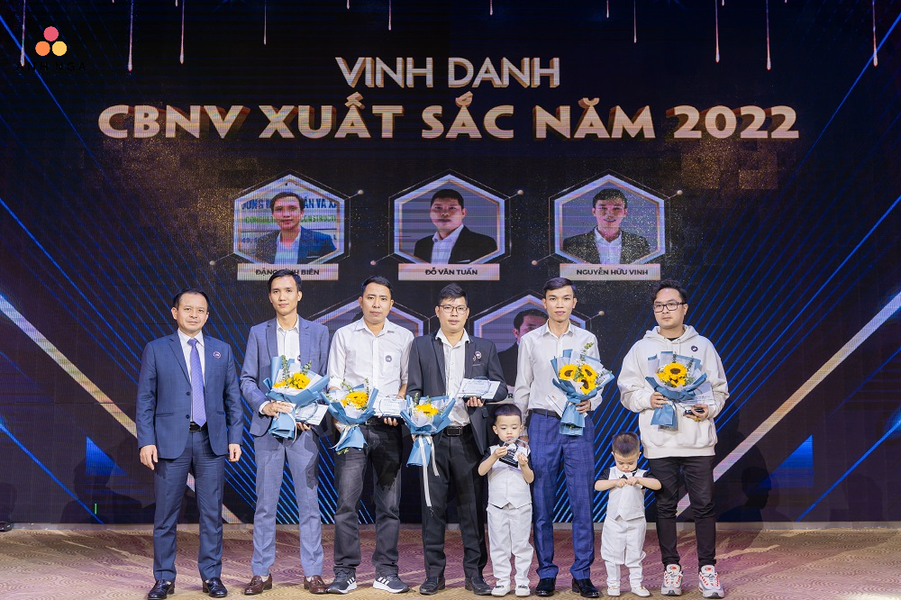 Gala dinner vinh danh nhân viên của năm