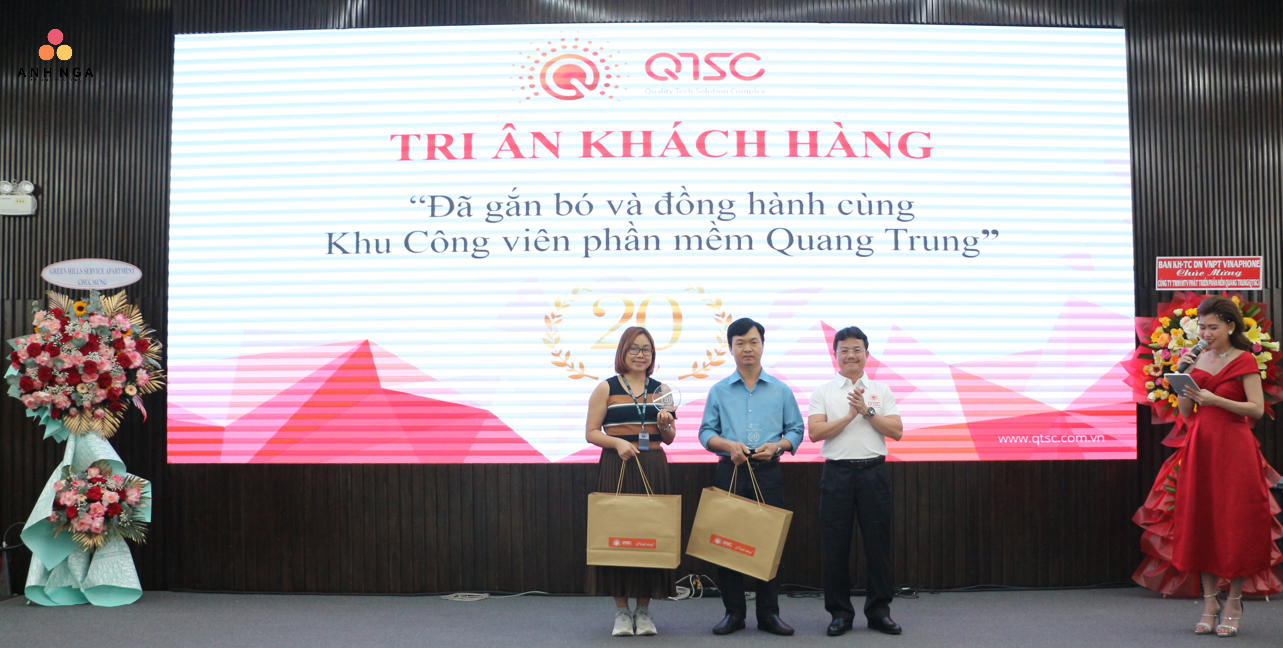 Gala dinner tri ân khách hàng