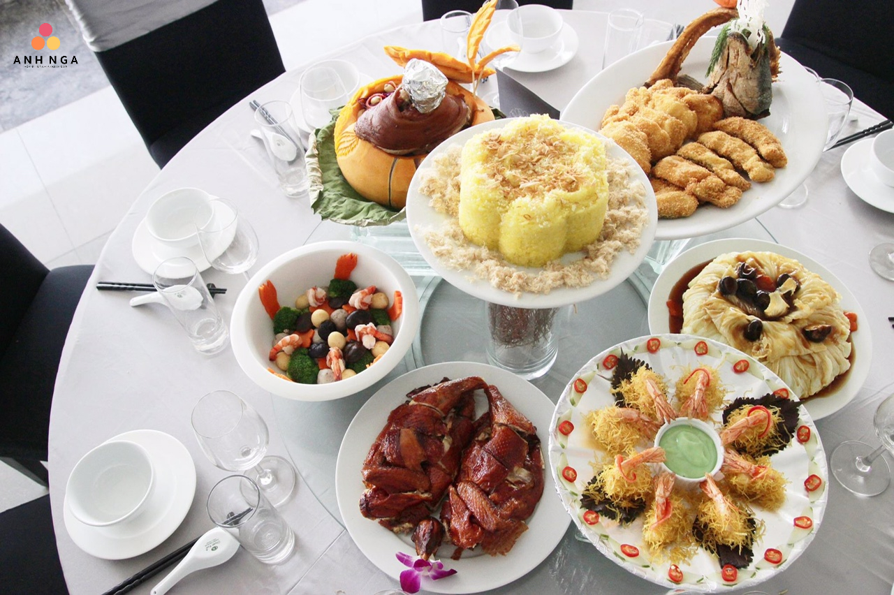 Lựa chọn thực đơn cho tiệc tối gala