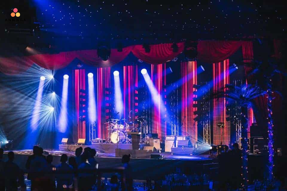 Lựa chọn backdrop, âm thanh, ánh sáng cho đêm gala