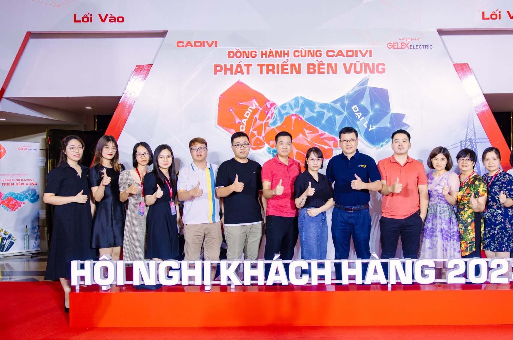 hoi-nghi-khach-hang-cadivi