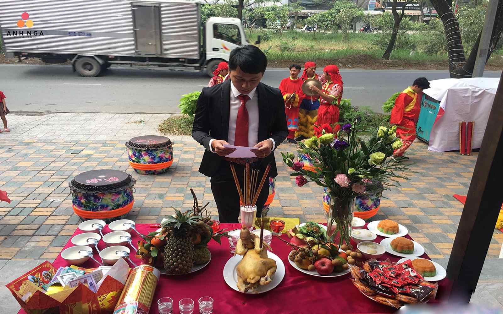 Nghi lễ cúng khai trương