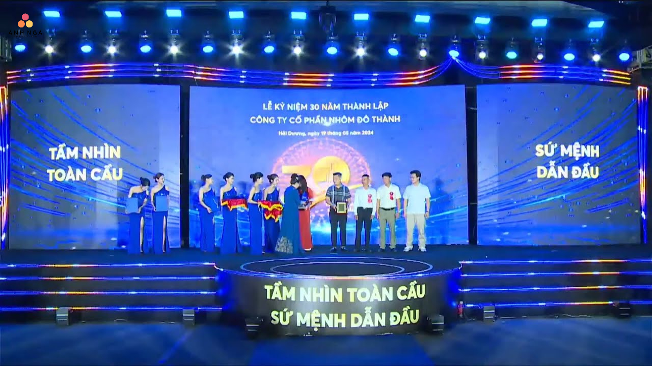 tổ chức lễ kỷ niệm thành lập công ty